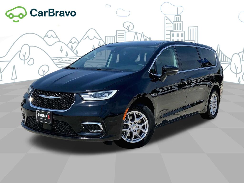 2024 Chrysler Pacifica Touring L — photo 1 of 6