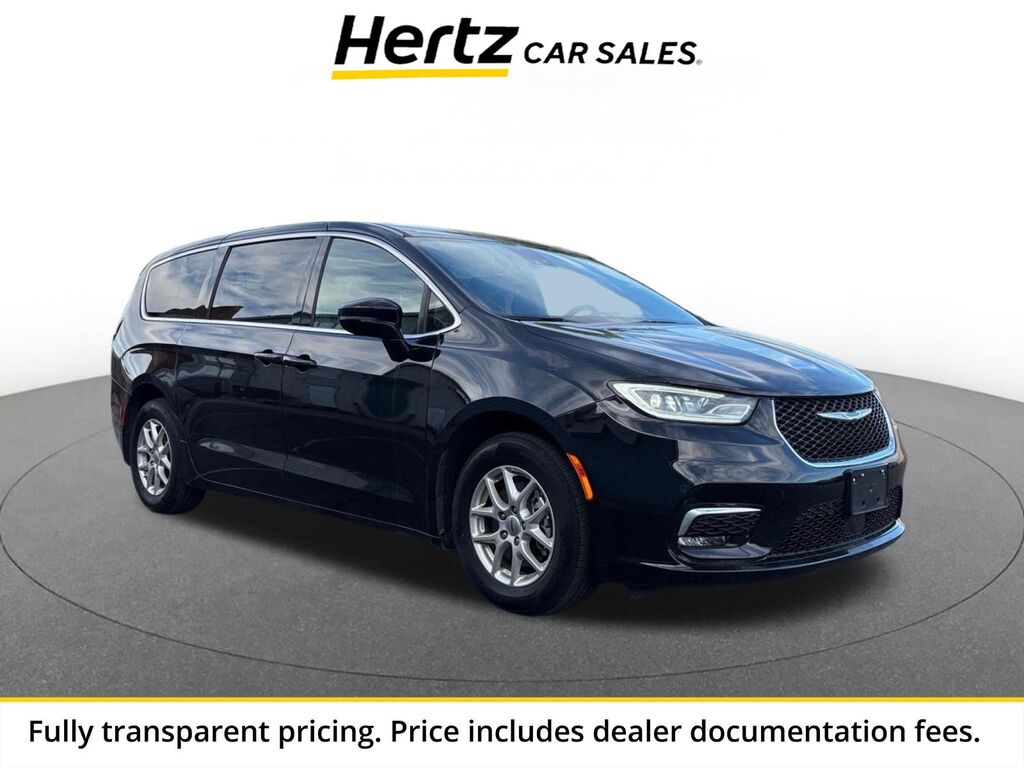 2025 Chrysler Pacifica Select — photo 1 of 1