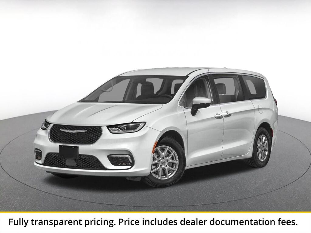 2024 Chrysler Pacifica Touring L — photo 1 of 1