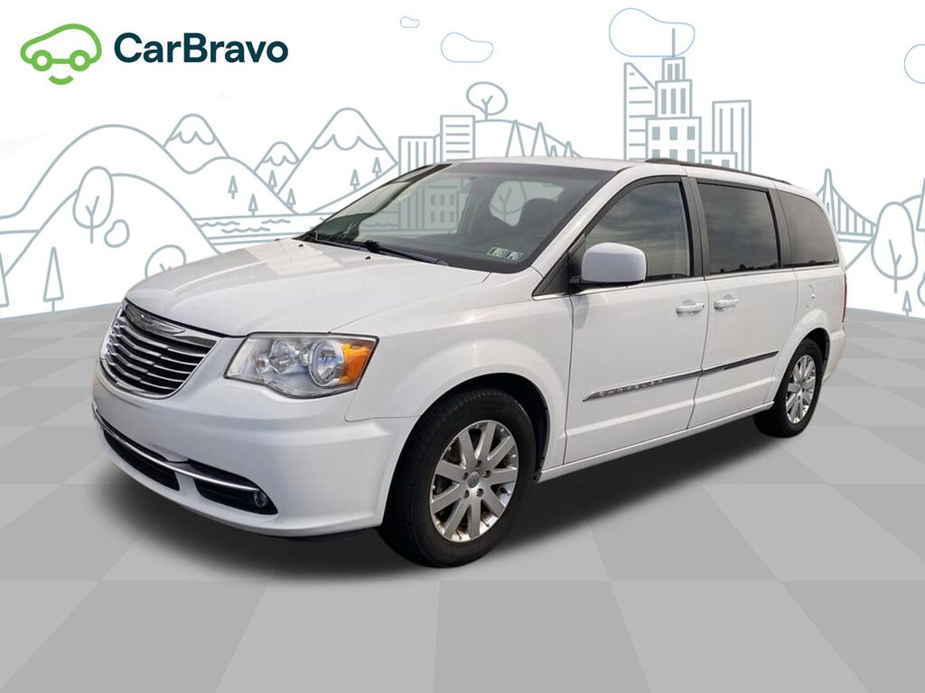 2016 Chrysler Town & Country Touring — photo 1 of 7
