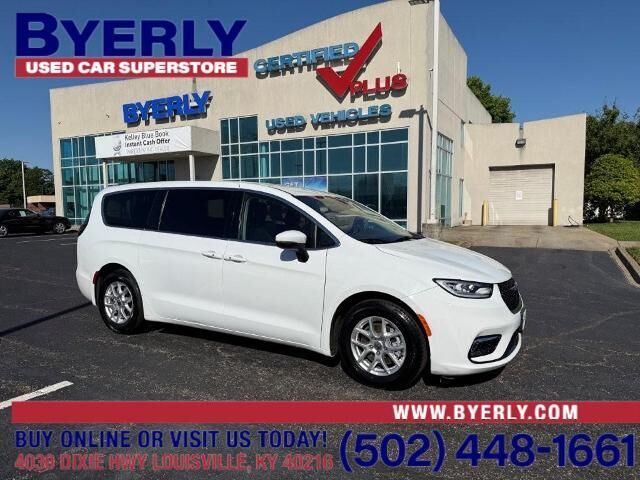 2023 Chrysler Pacifica Touring L