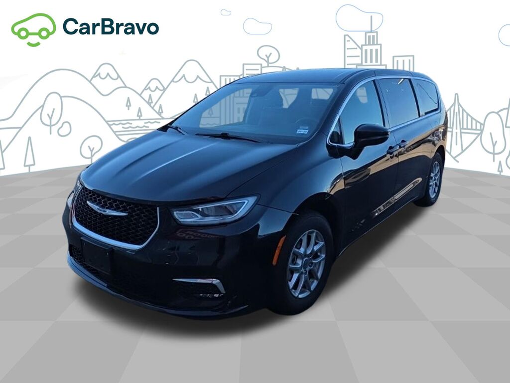 2024 Chrysler Pacifica Touring L — photo 1 of 7