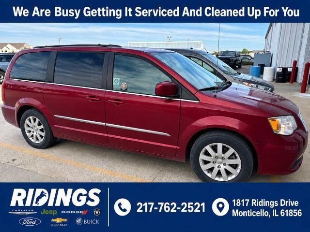 2015 Chrysler Town and Country Touring