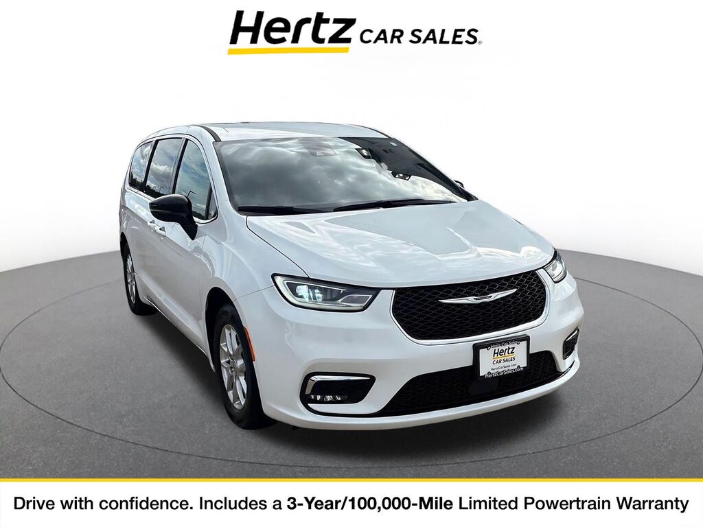 2025 Chrysler Pacifica Select — photo 1 of 1