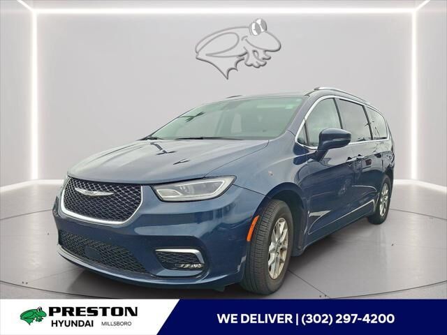 2021 Chrysler Pacifica Touring L — photo 1 of 13