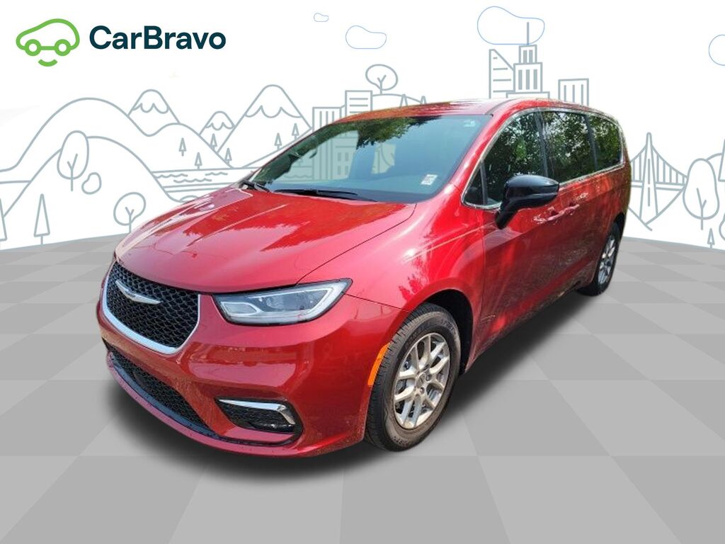 2025 Chrysler Pacifica Select — photo 1 of 6
