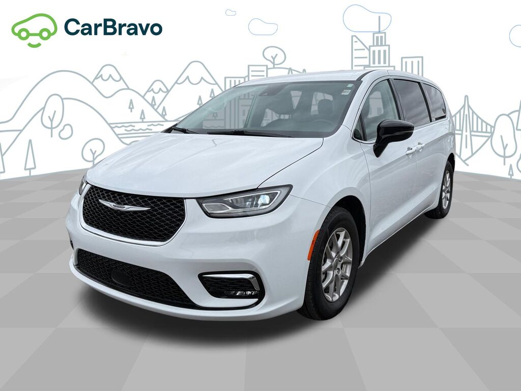 2024 Chrysler Pacifica Touring L — photo 1 of 6