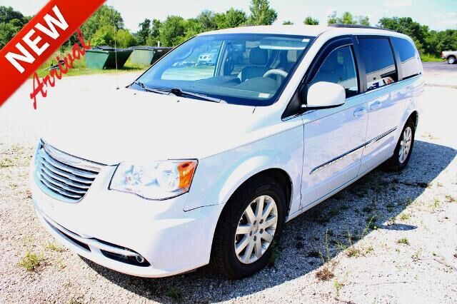 2016 Chrysler Town and Country Touring
