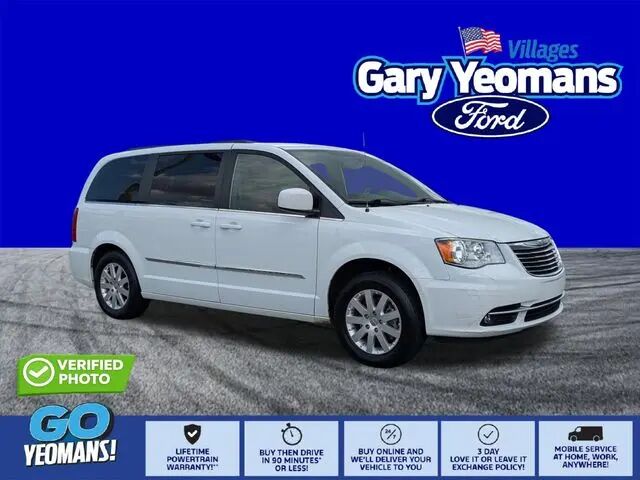2016 Chrysler Town and Country Touring