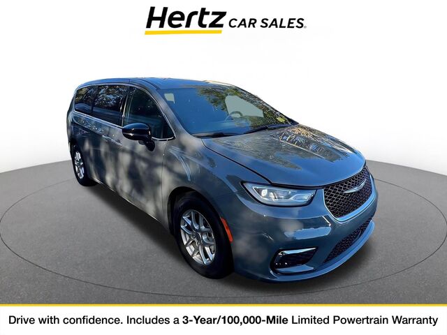 2025 Chrysler Pacifica Select