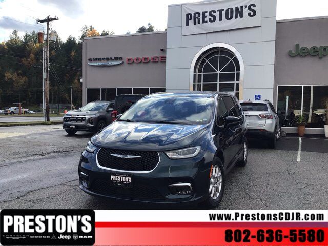 2025 Chrysler Pacifica Select