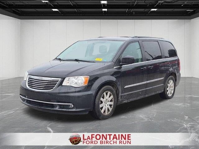 2016 Chrysler Town and Country Touring