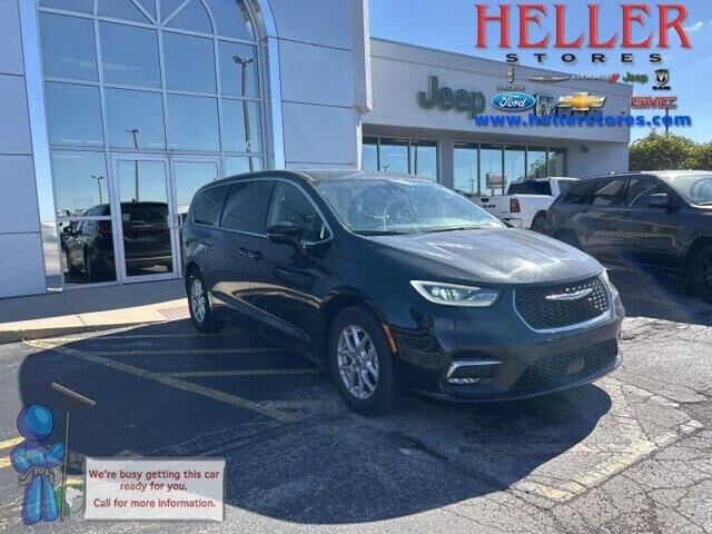 2023 Chrysler Pacifica Touring L