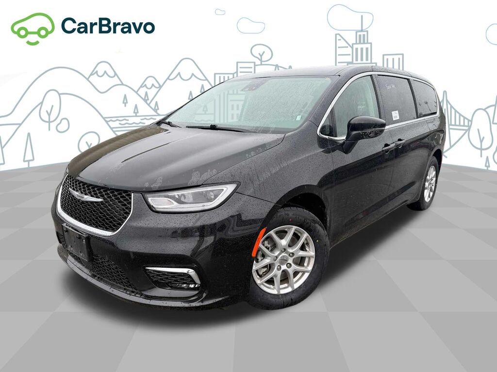 2023 Chrysler Pacifica Touring L — photo 1 of 6