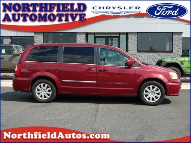 2014 Chrysler Town and Country Touring — photo 1 of 1