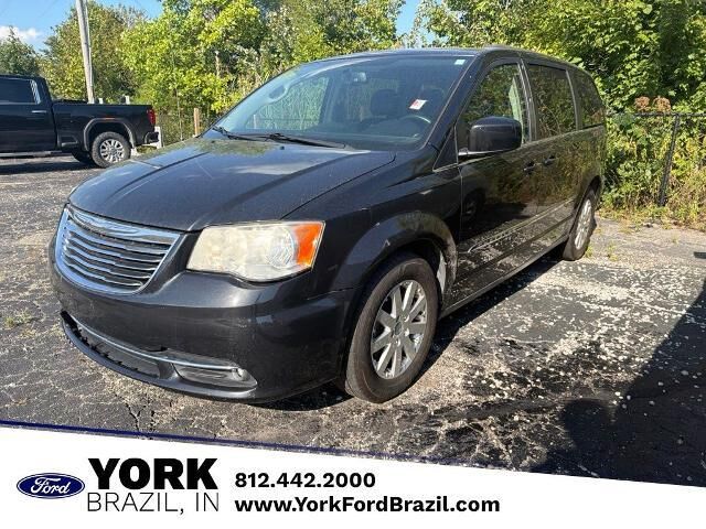 2014 Chrysler Town and Country Touring — photo 1 of 2