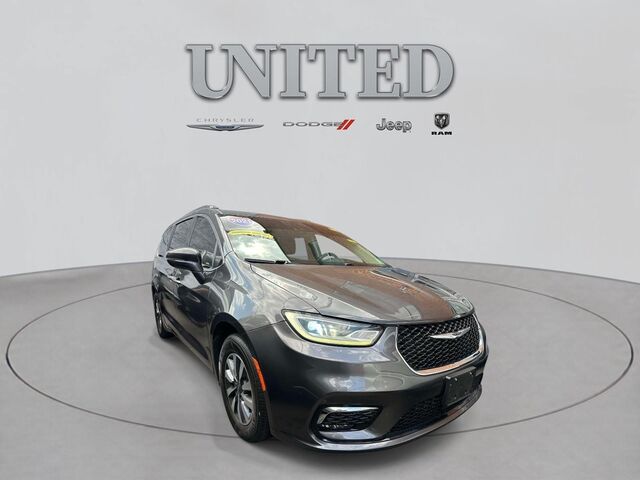 2021 Chrysler Pacifica Touring L