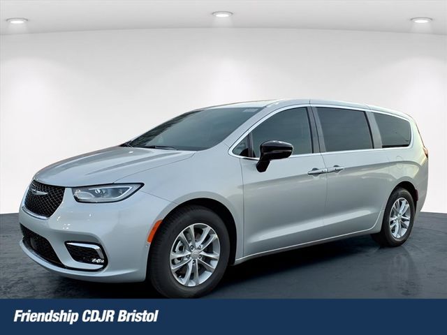 2026 Chrysler Pacifica Select — photo 1 of 1