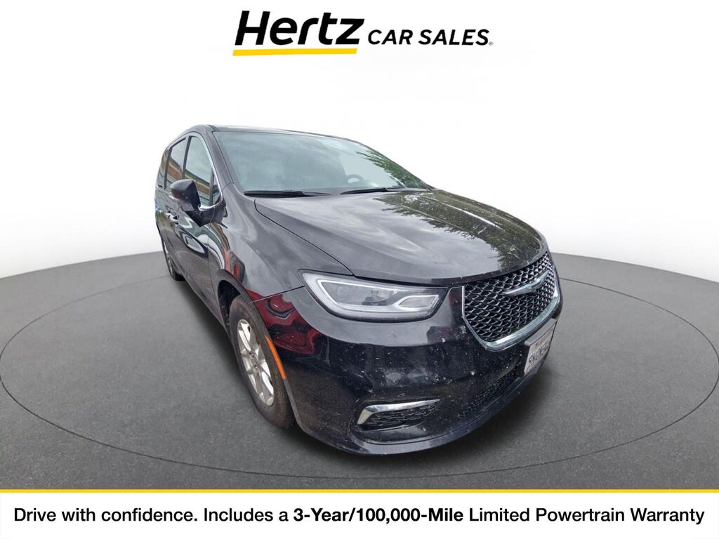 2025 Chrysler Pacifica Select — photo 1 of 1