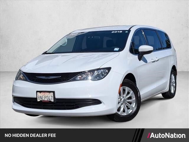 2018 Chrysler Pacifica LX — photo 1 of 13