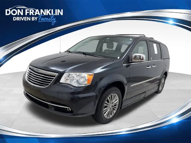 2014 Chrysler Town and Country Touring-L