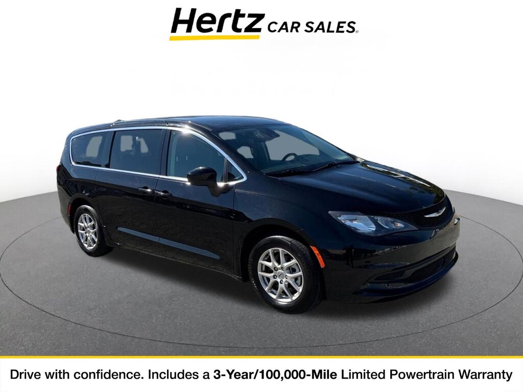 2024 Chrysler Voyager LX — photo 1 of 1