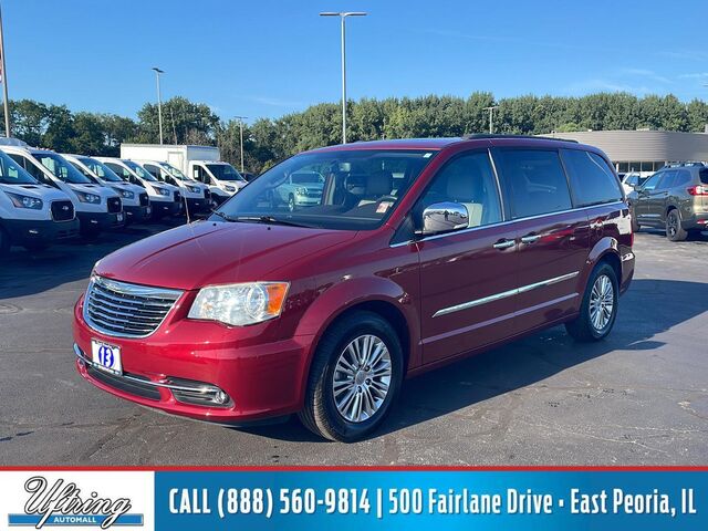 2013 Chrysler Town and Country Touring-L