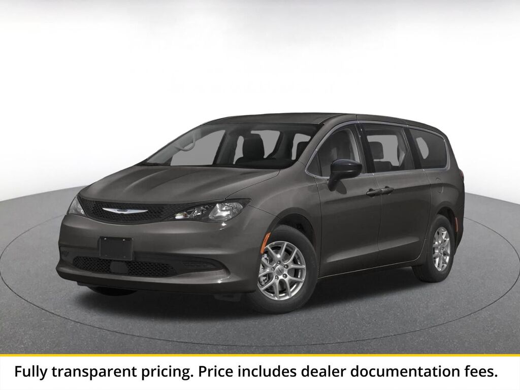 2023 Chrysler Voyager LX — photo 1 of 2