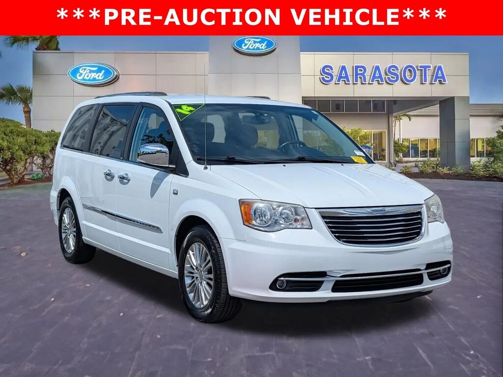 2014 Chrysler Town and Country Touring-L — photo 1 of 26