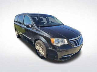 2015 Chrysler Town and Country Touring-L