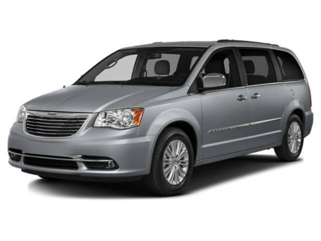 2015 Chrysler Town and Country Touring-L — photo 1 of 27