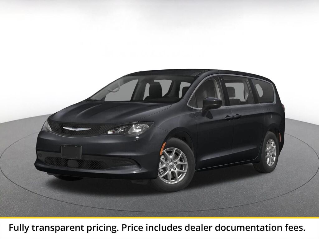 2023 Chrysler Voyager LX — photo 1 of 1