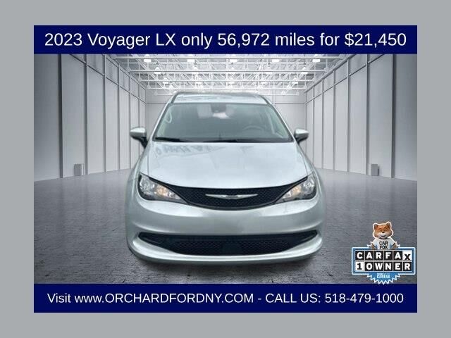 2023 Chrysler Voyager LX