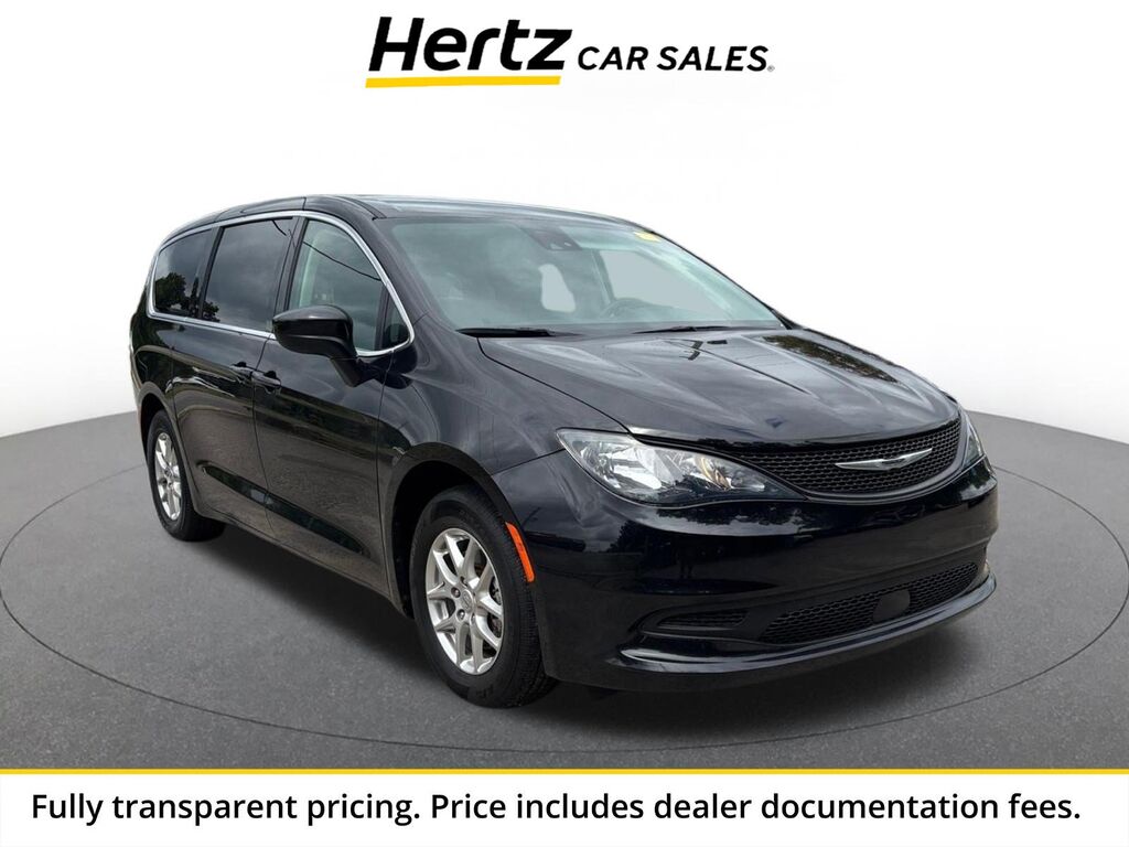 2024 Chrysler Voyager LX — photo 1 of 1