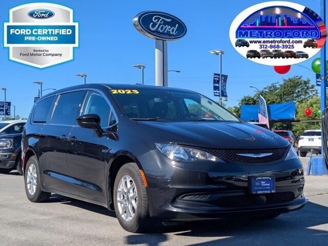 2023 Chrysler Voyager LX