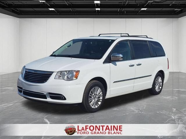 2016 Chrysler Town and Country Touring-L