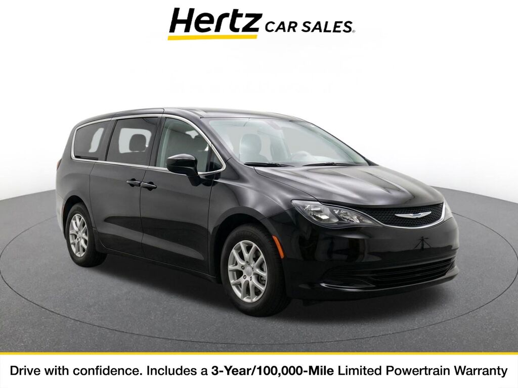 2024 Chrysler Voyager LX — photo 1 of 9