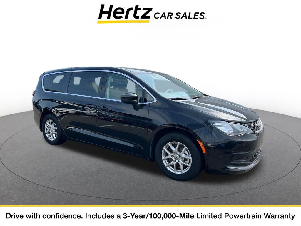 2024 Chrysler Voyager LX — photo 1 of 11