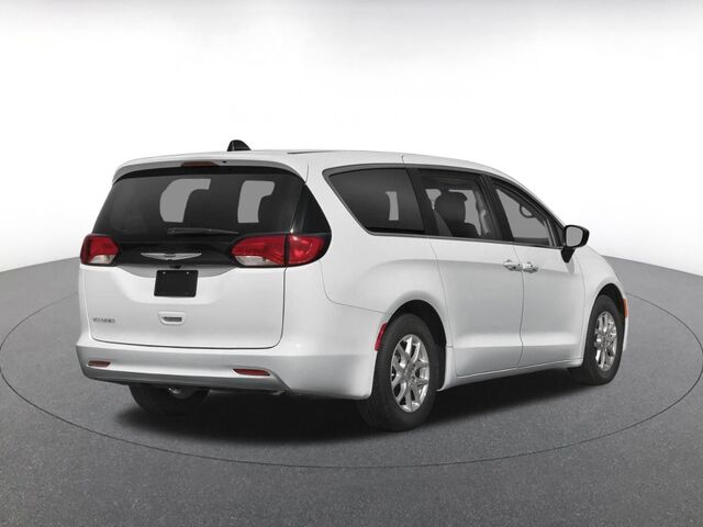 2024 Chrysler Voyager LX