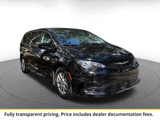 2024 Chrysler Voyager LX
