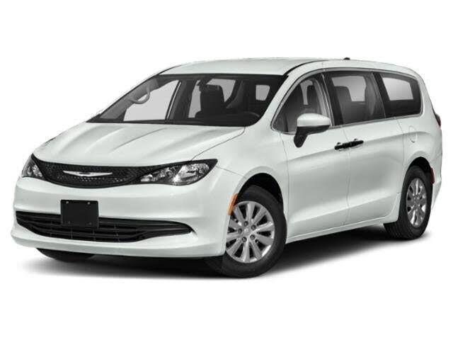 2020 Chrysler Voyager LXi — photo 1 of 14