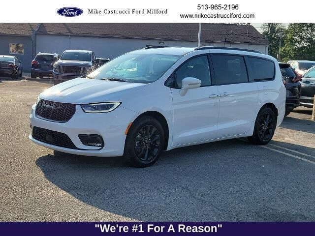 2021 Chrysler Pacifica Touring