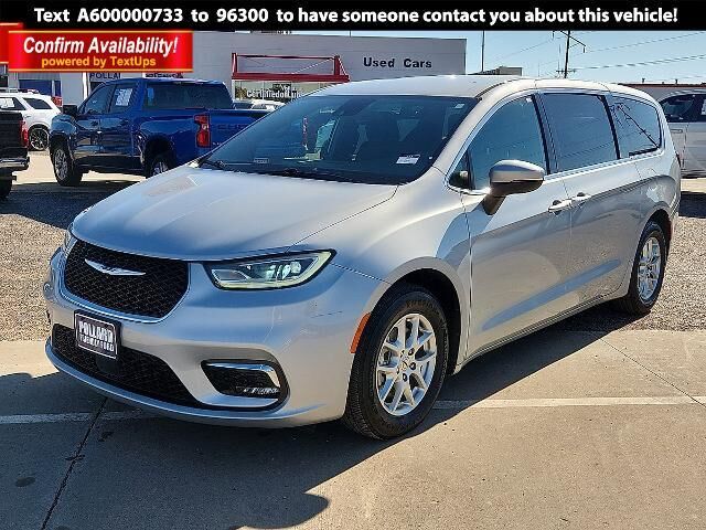 2023 Chrysler Pacifica Touring