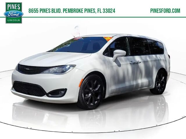 2018 Chrysler Pacifica Touring Plus