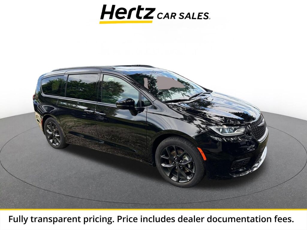 2025 Chrysler Pacifica Limited — photo 1 of 1