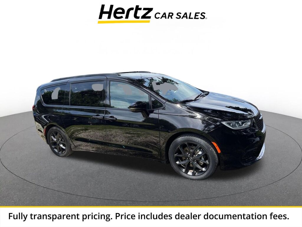 2025 Chrysler Pacifica Limited — photo 1 of 1