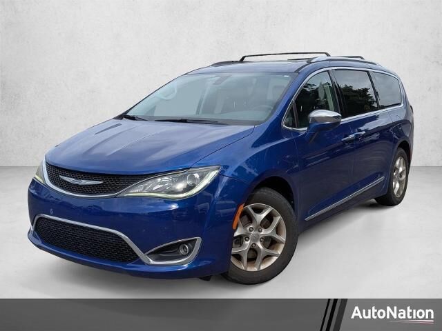 2020 Chrysler Pacifica Limited — photo 1 of 39