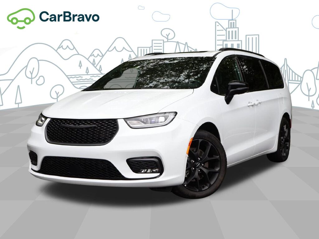 2024 Chrysler Pacifica Limited — photo 1 of 6