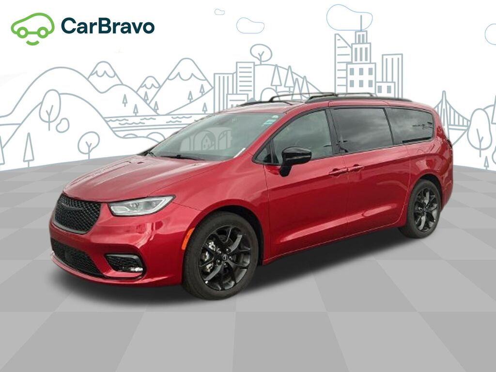 2025 Chrysler Pacifica Limited — photo 1 of 7
