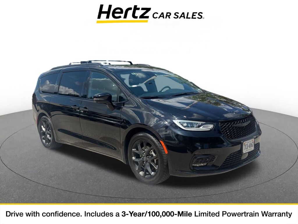 2025 Chrysler Pacifica Limited — photo 1 of 11